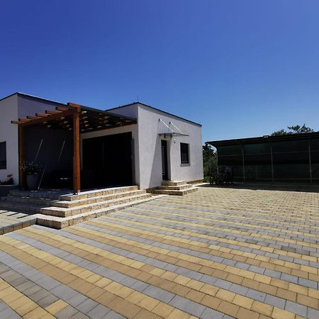 Yellow Dream Murvica  Exterior photo